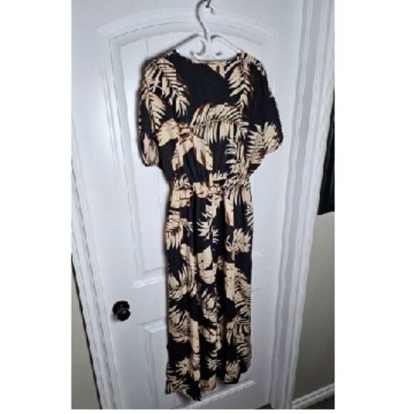 Cupshe Midnight Palm V-Neck Maxi Dress Black / M - Picture 4 of 5